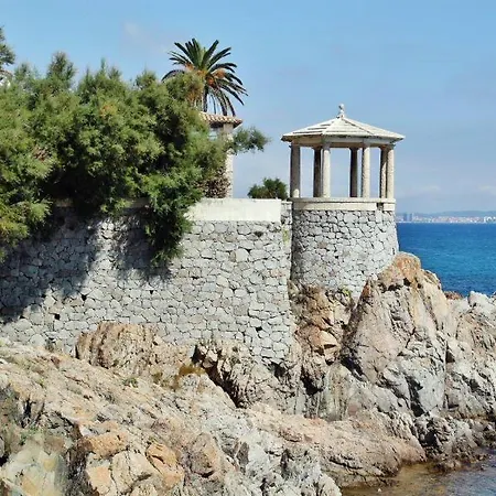 Neptuno Daro Apartment *